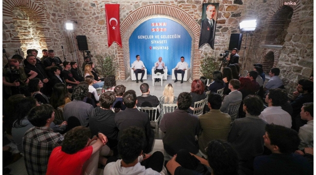 CHP Lideri Kılıçdaroğlu A Takımındaki Genç Başkanlarla Gençleri Dinledi