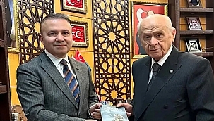 Bahçeli'nin Basın Danışmanından Sürpriz Karar