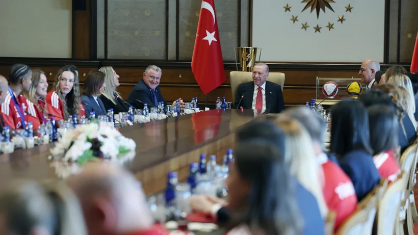 Cumhurbaşkanı Erdoğan, Filenin Sultanları'nı Külliye'de Kabul Etti
